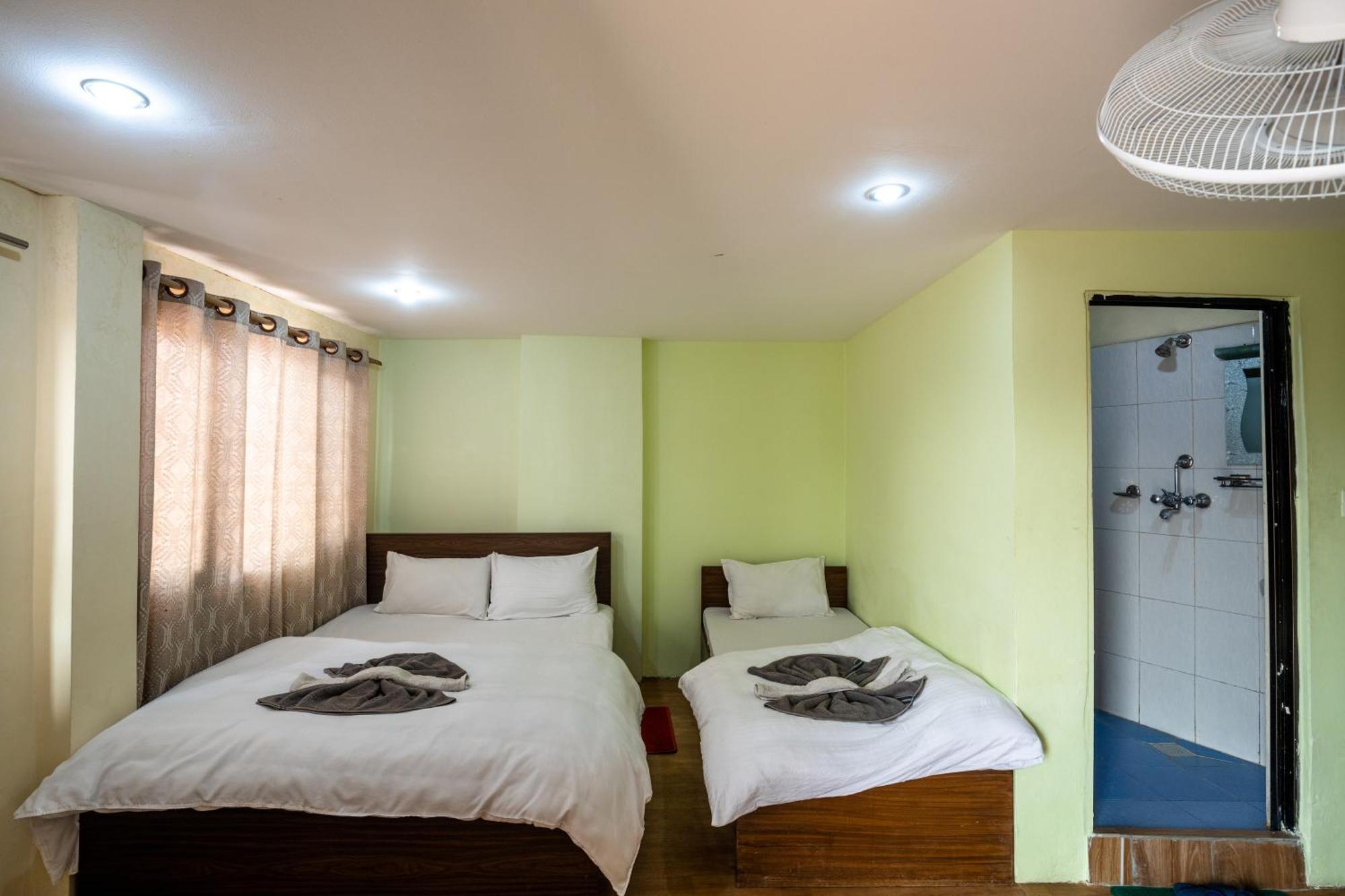 Hotel Harmony & Little Bites Bistro Jawlakhel Экстерьер фото