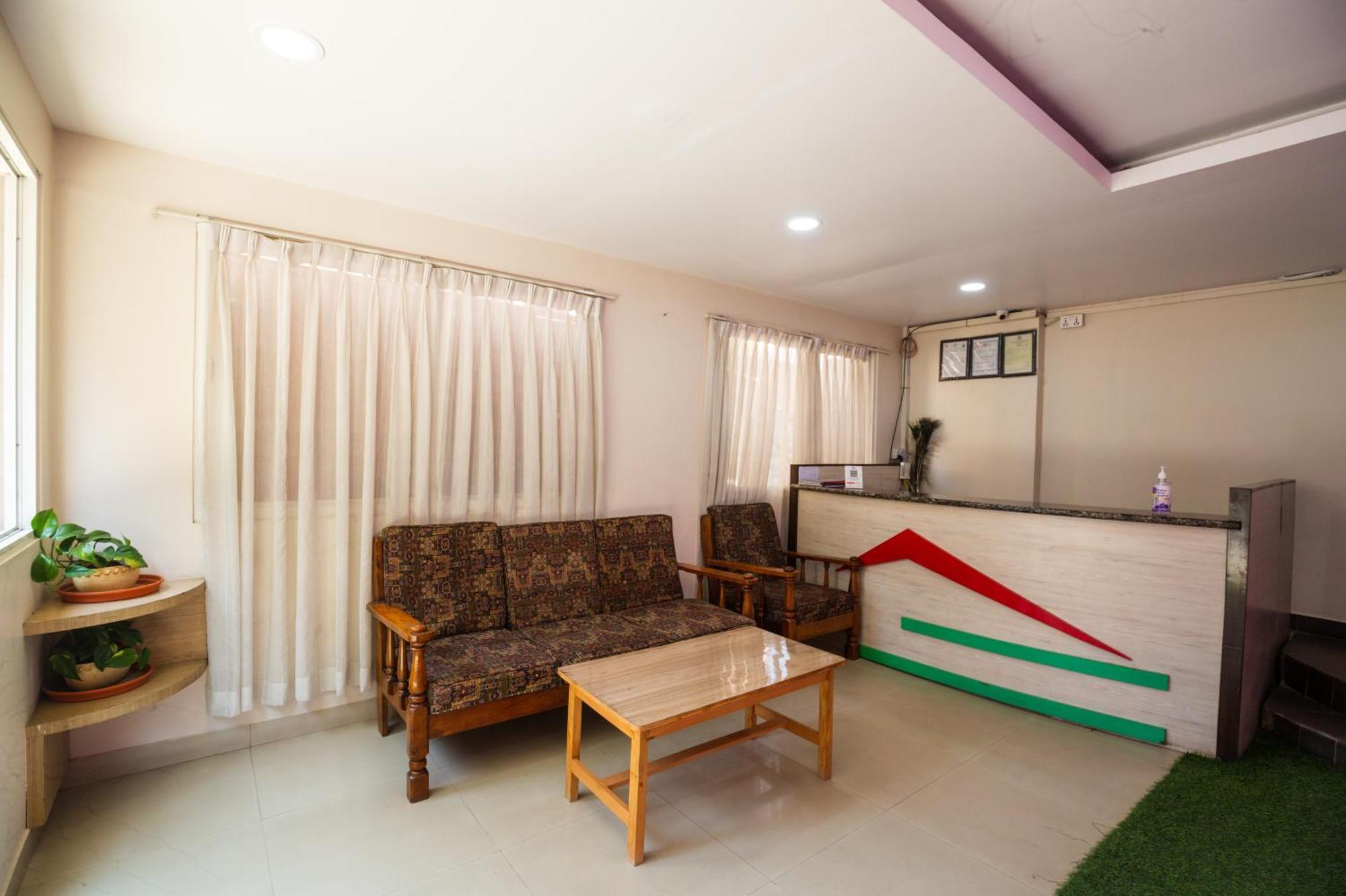 Hotel Harmony & Little Bites Bistro Jawlakhel Экстерьер фото