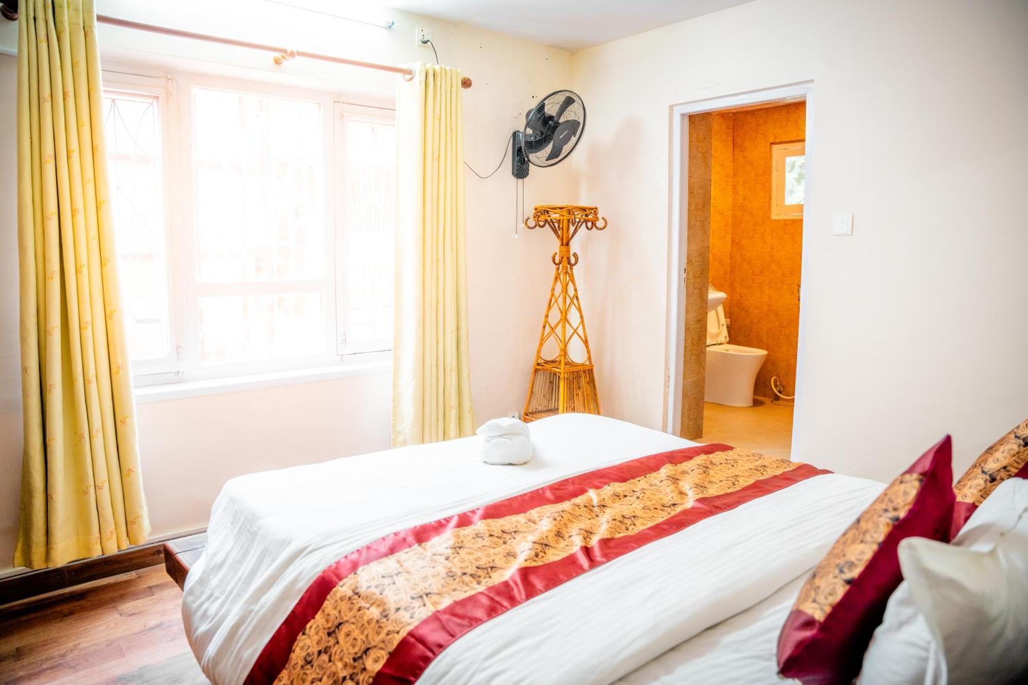 Hotel Harmony & Little Bites Bistro Jawlakhel Экстерьер фото