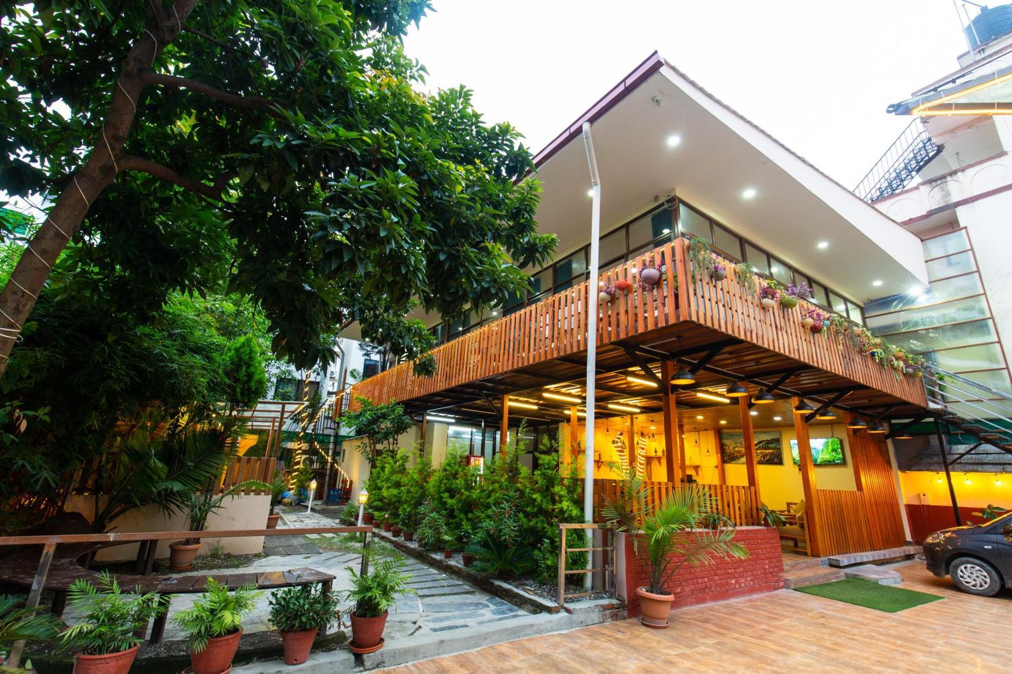Hotel Harmony & Little Bites Bistro Jawlakhel Экстерьер фото