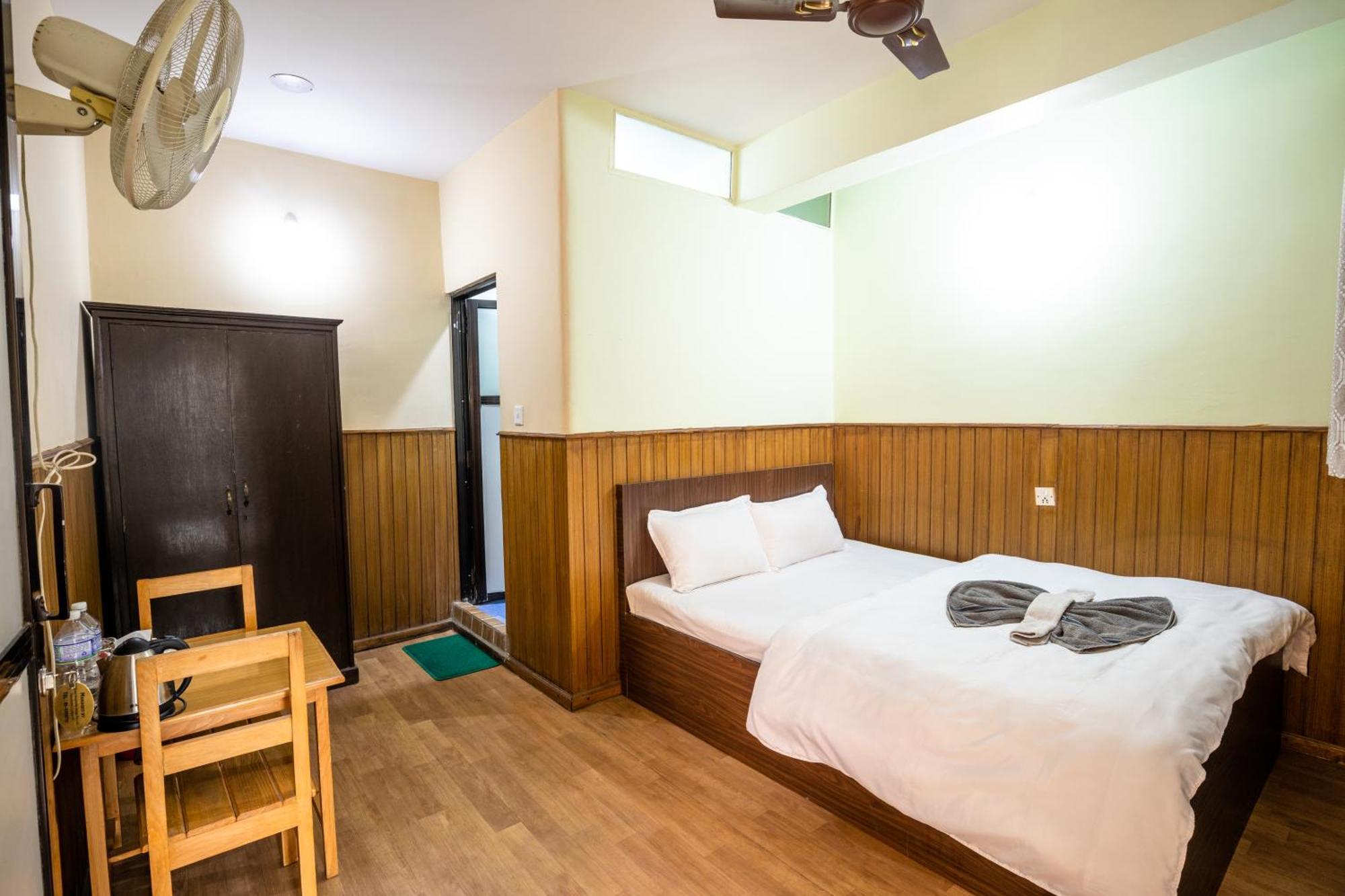 Hotel Harmony & Little Bites Bistro Jawlakhel Экстерьер фото